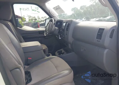 2020 Nissan Nv Cargo Nv2500 Hd Sv Standard Roof V6 z USA, uszkodzony, nr VIN 1N6BF0KY2LN808767